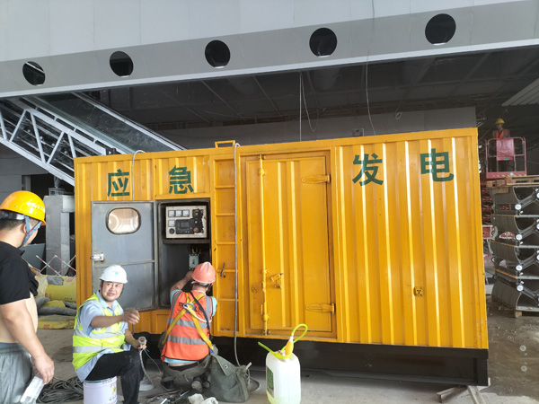 清河门怎样判断空气滤清器是否需要更换？